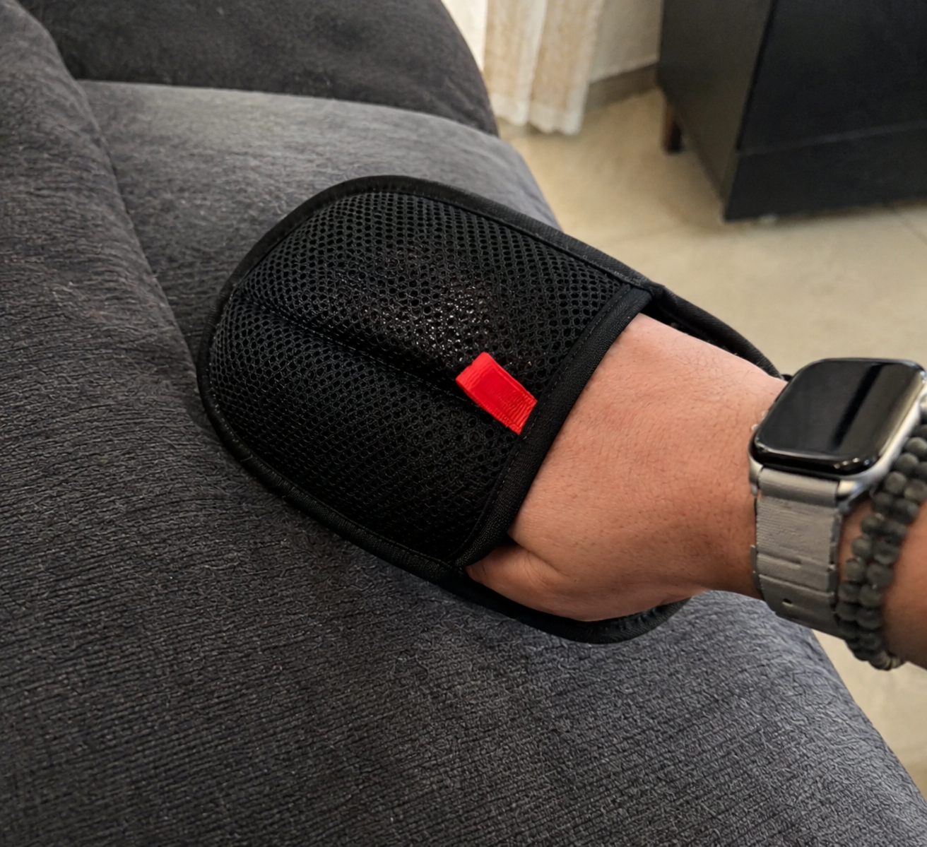 Guante Quita Pelos y Pelusa para Ropa, Sillones y Auto